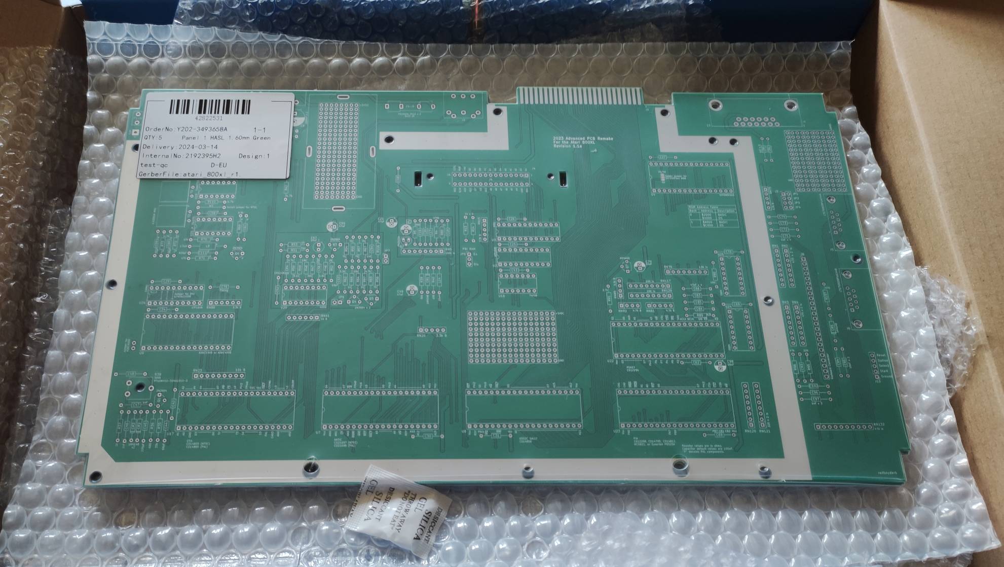 PCB-Lieferung.jpg PCB-Lieferung.jpg